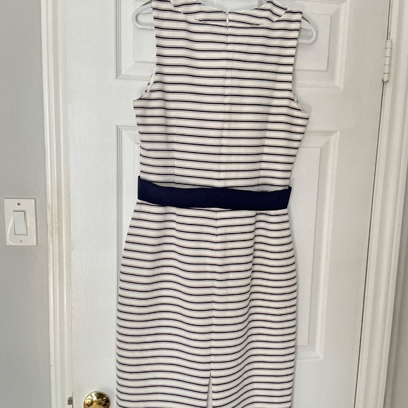 Ann Taylor Belted Sheath Dress White & Navy Size 12 US - Picture 2 of 8